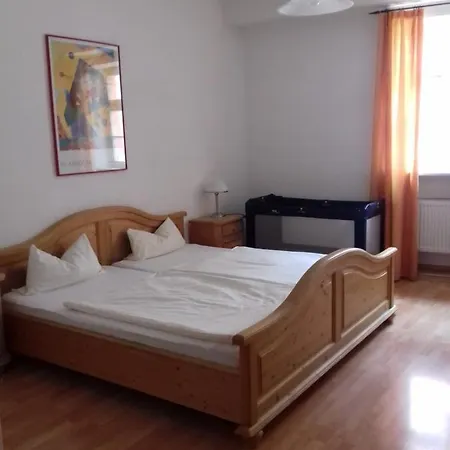 Altstadtpension Guest house *